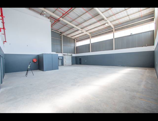 5,410M² WAREHOUSE TO LET IN RANDJESPARK